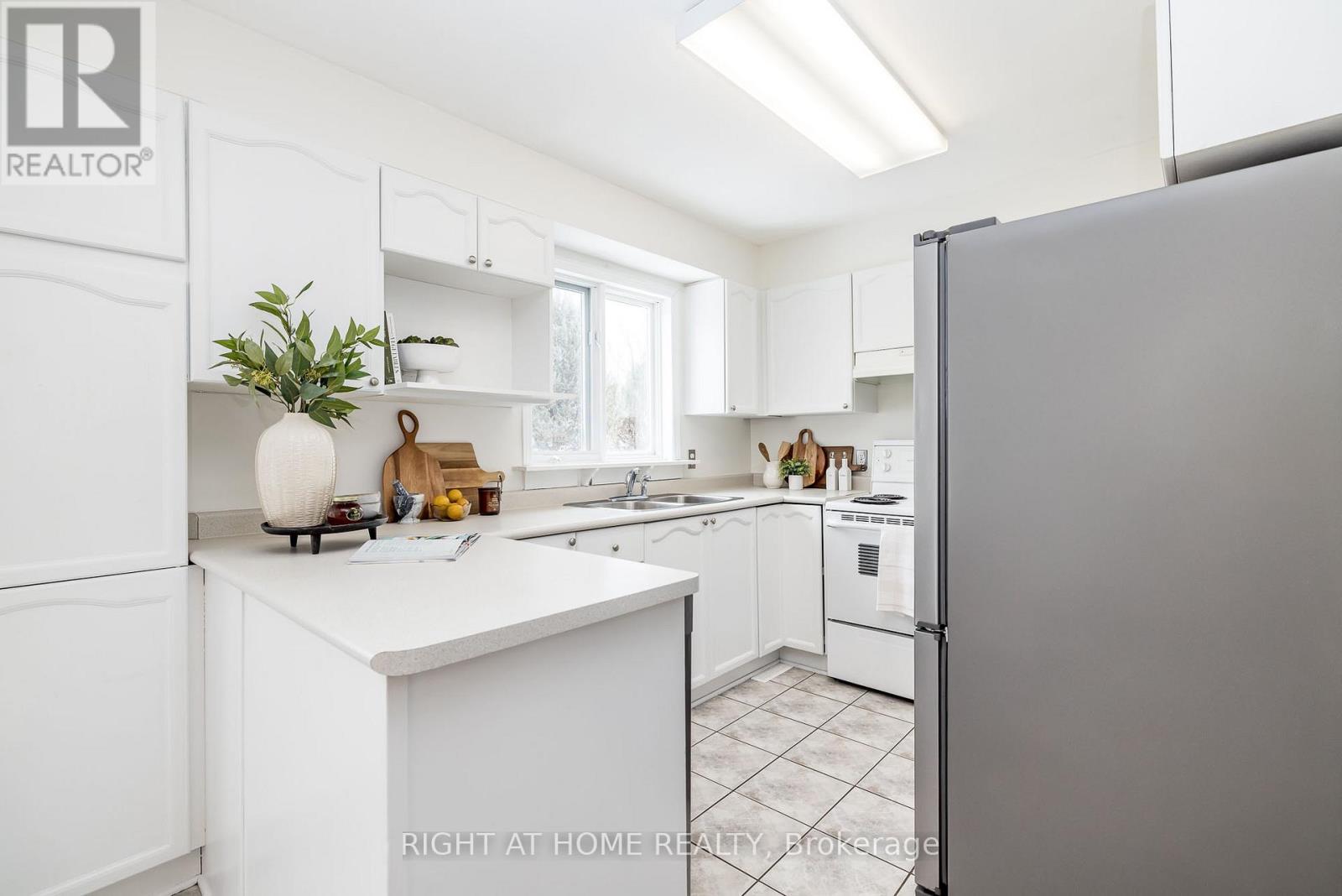 117 Kincardine Drive