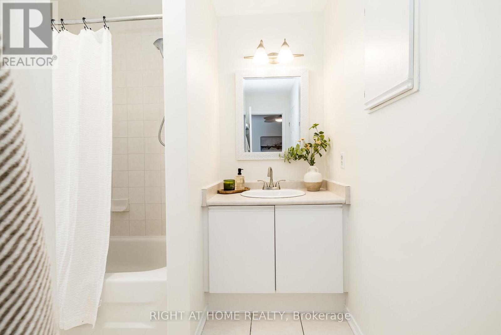 117 Kincardine Drive