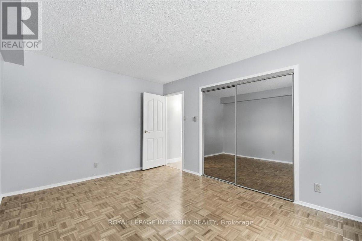 109 - 158a Mcarthur Avenue