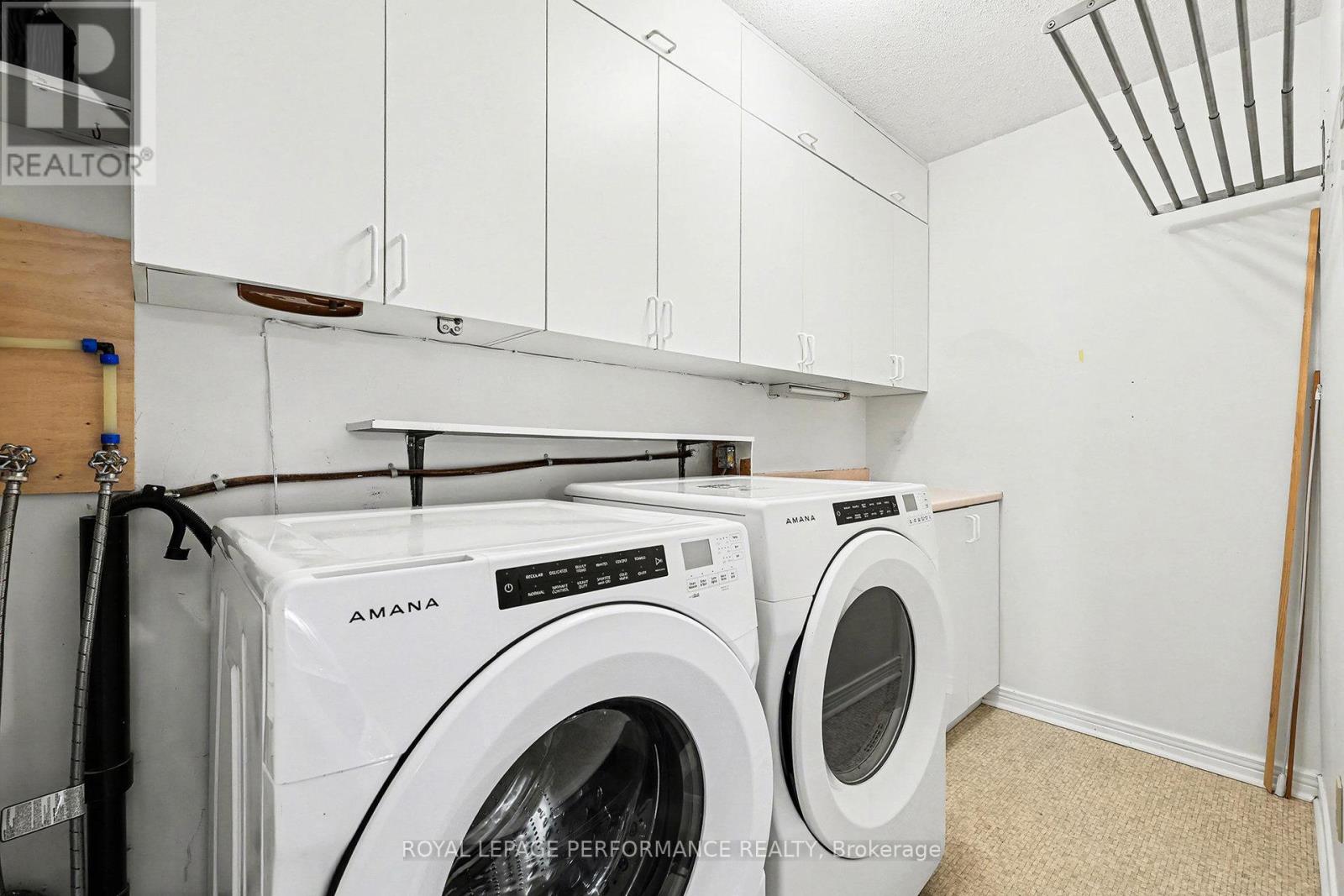 D6 - 160 Edwards Street