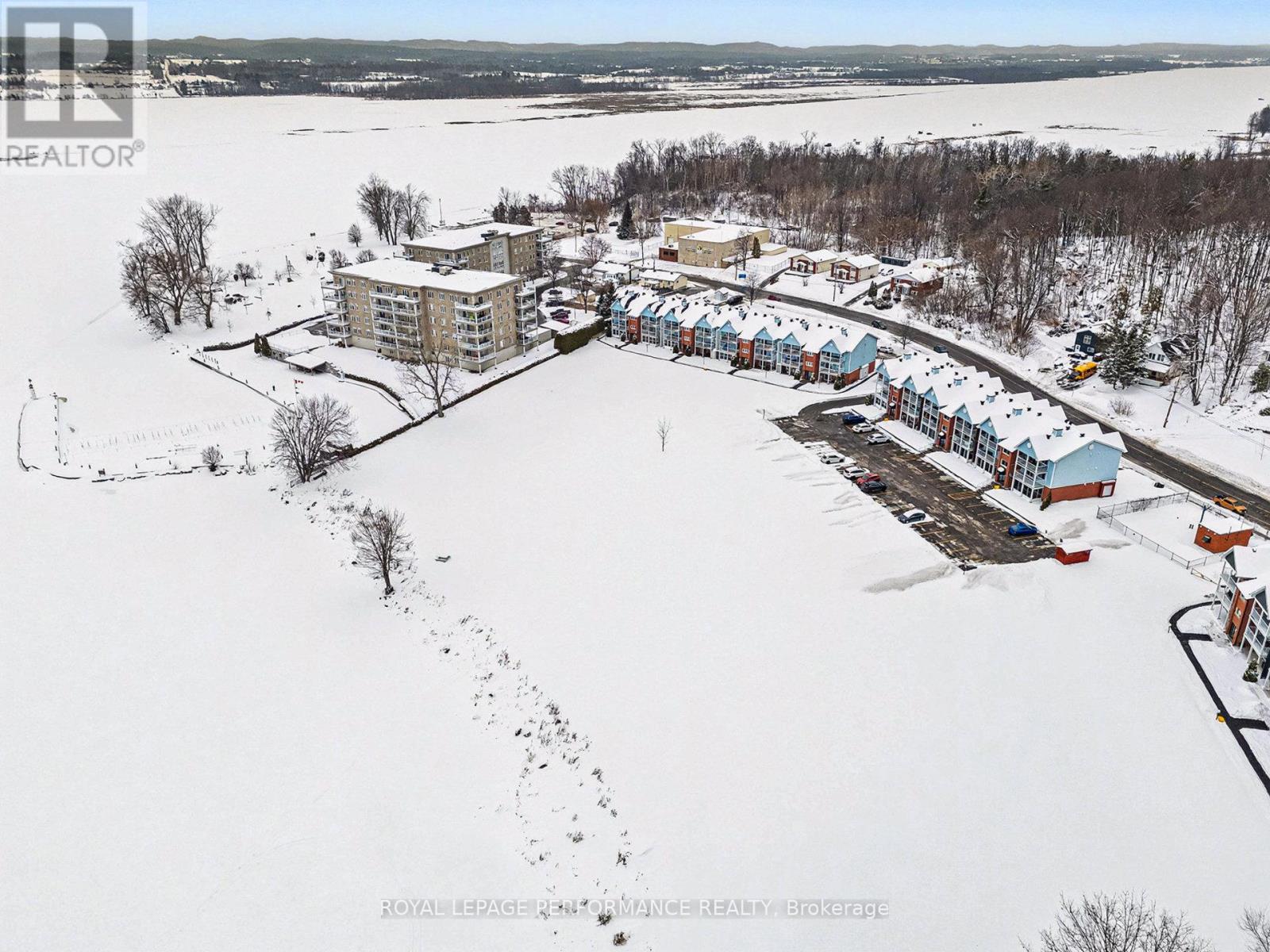 D6 - 160 Edwards Street