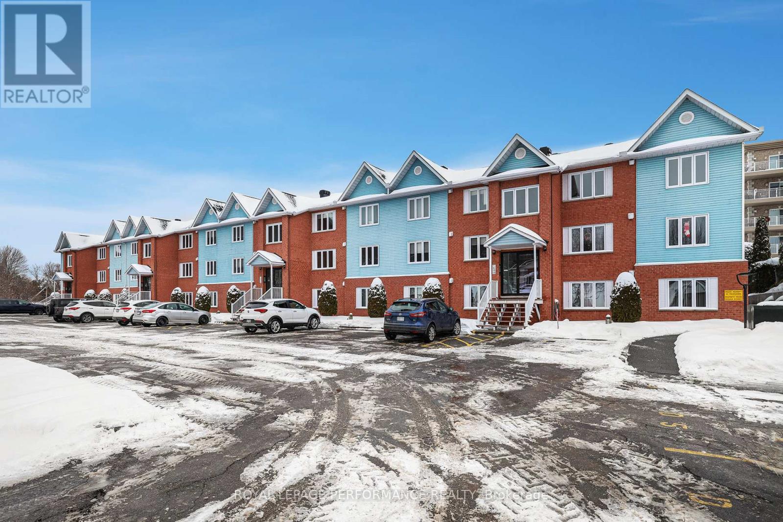 D6 - 160 Edwards Street