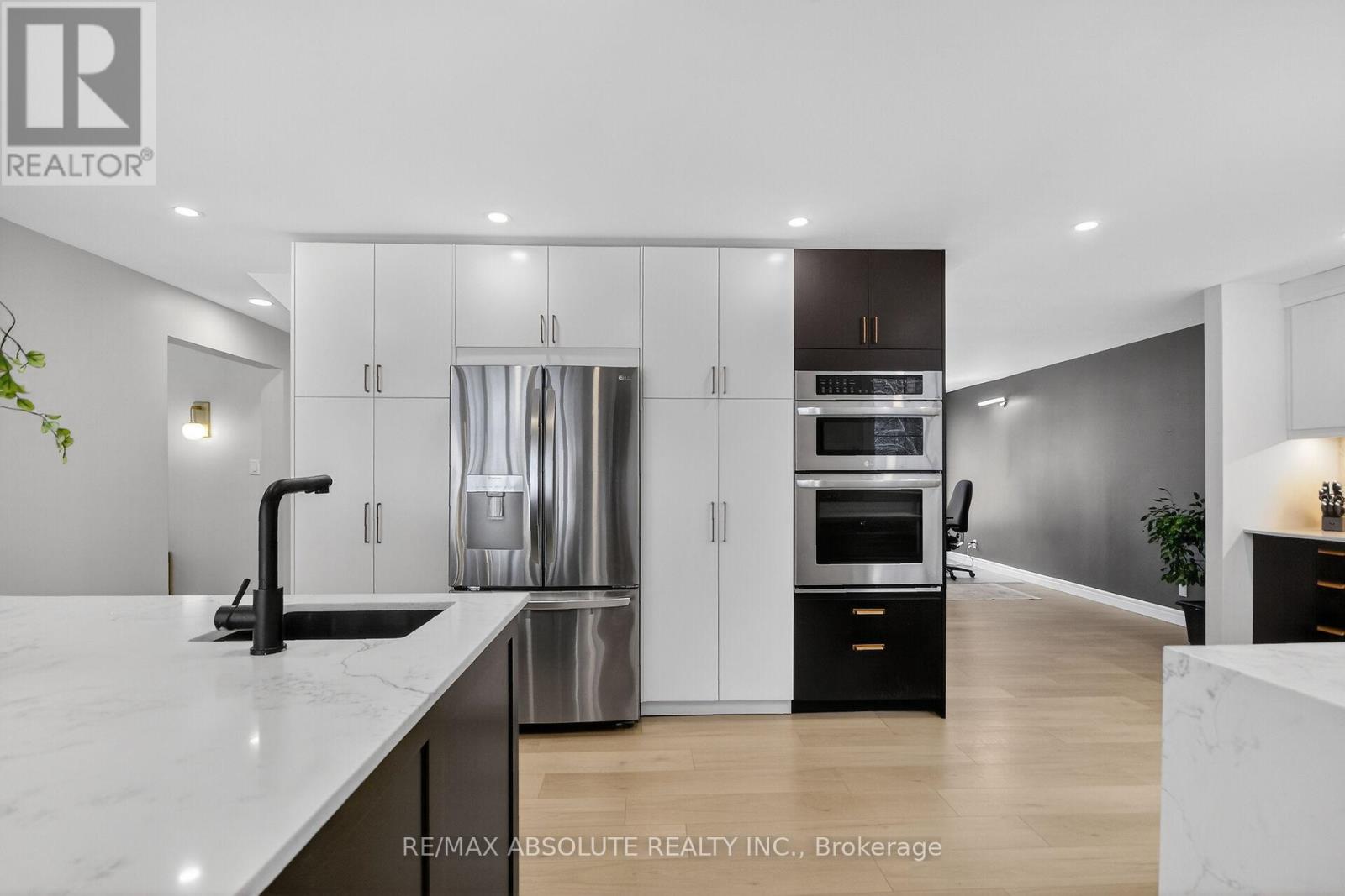 6560 Michelangelo Court