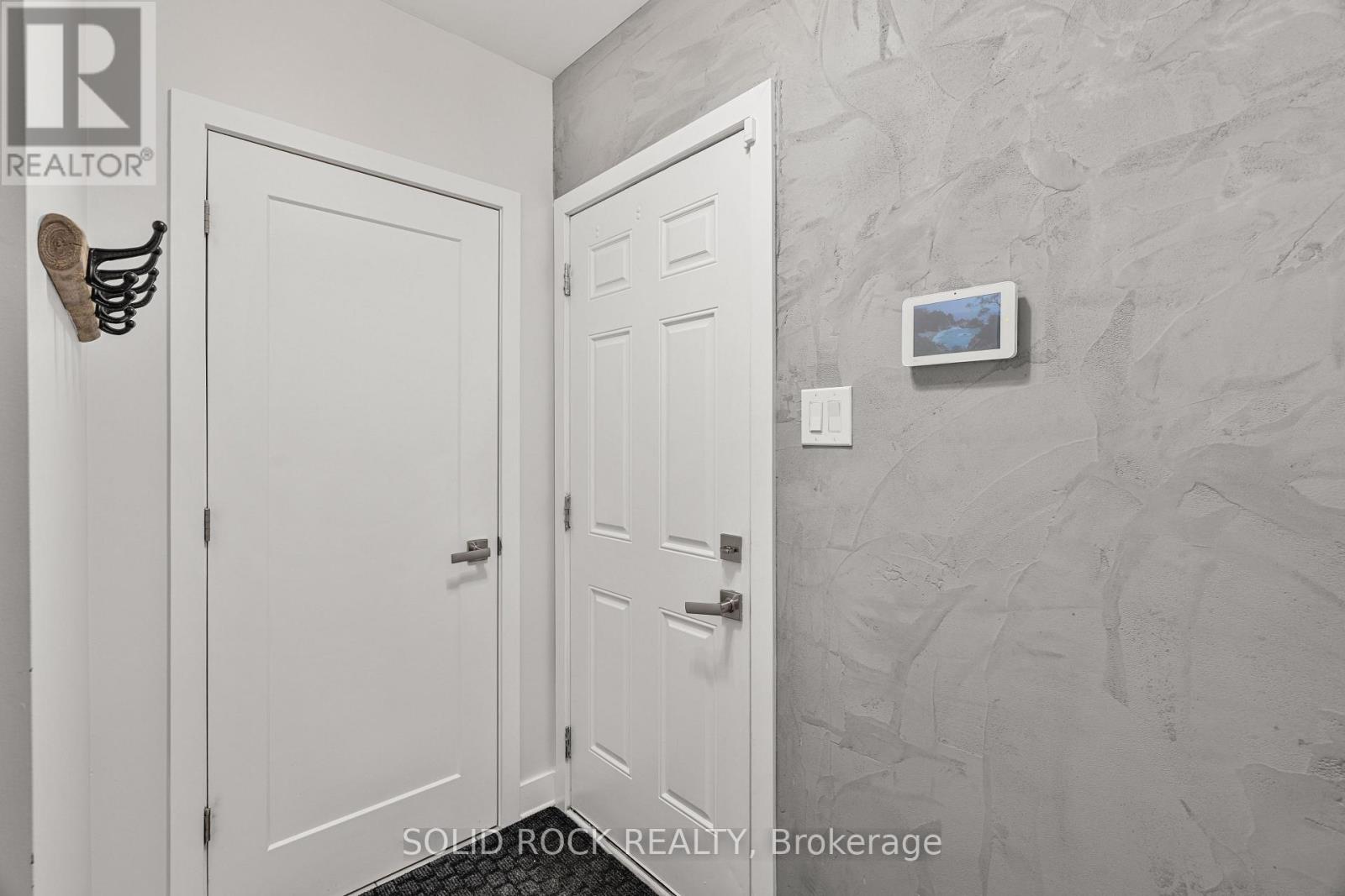 242 Shinleaf Crescent