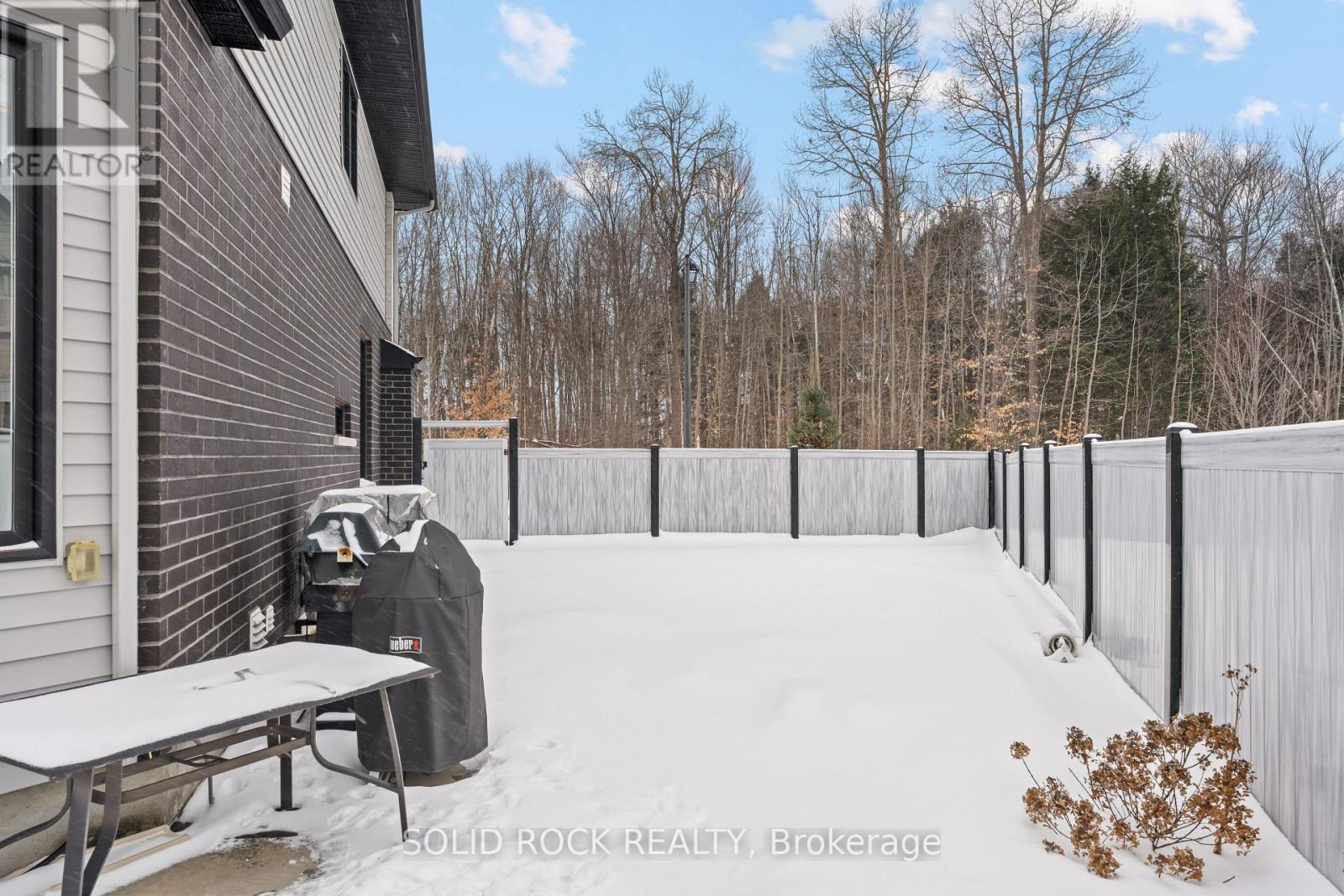 242 Shinleaf Crescent