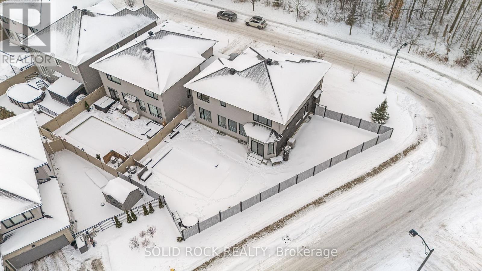 242 Shinleaf Crescent