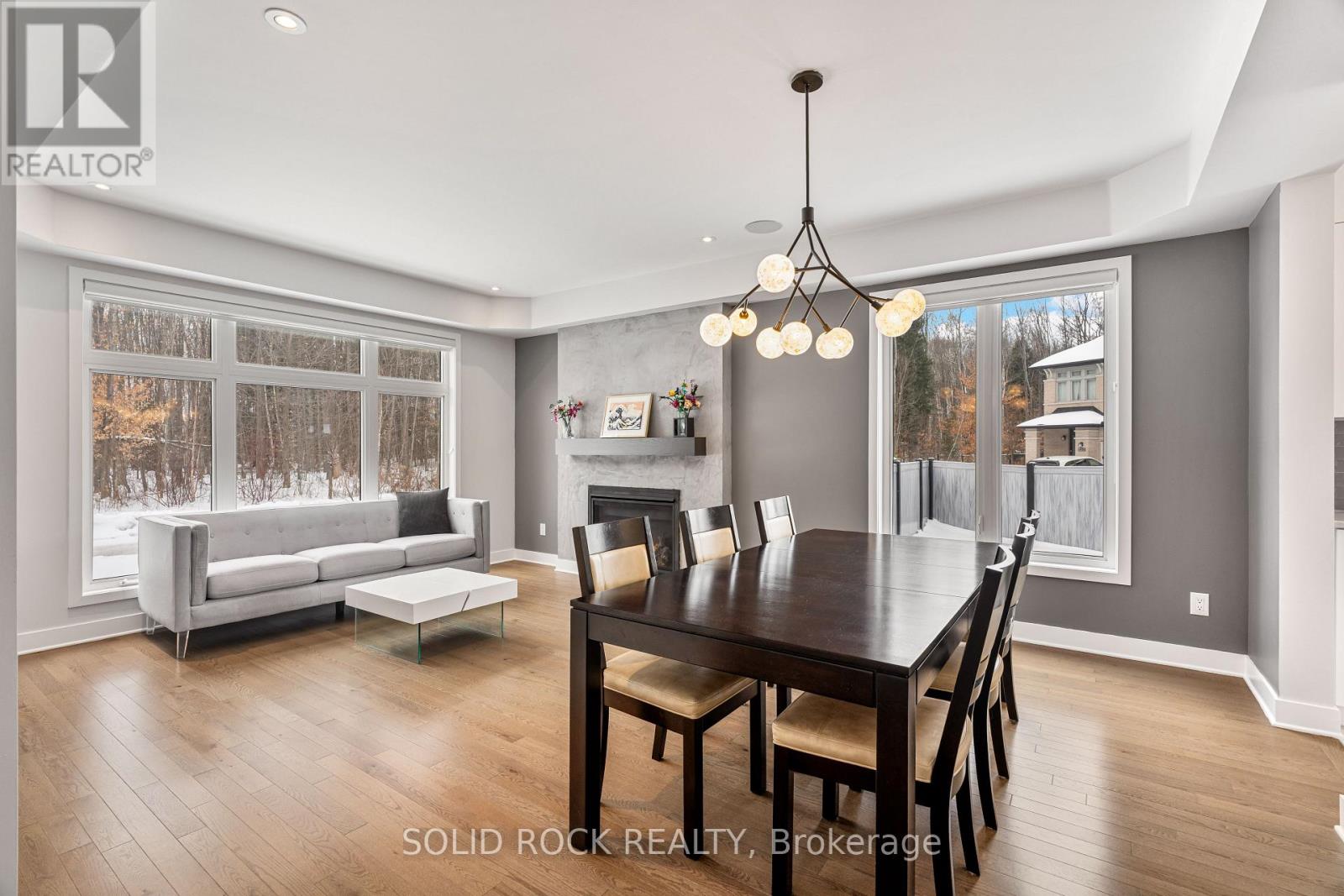 242 Shinleaf Crescent