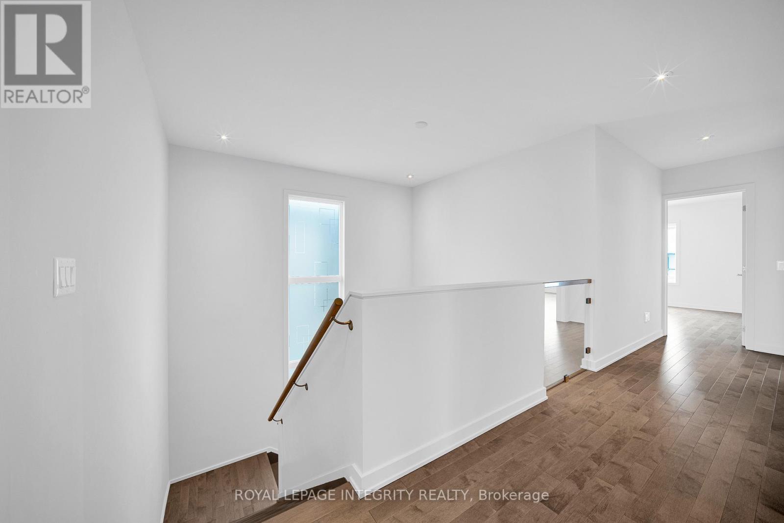 899 Ralph Hennessy Avenue