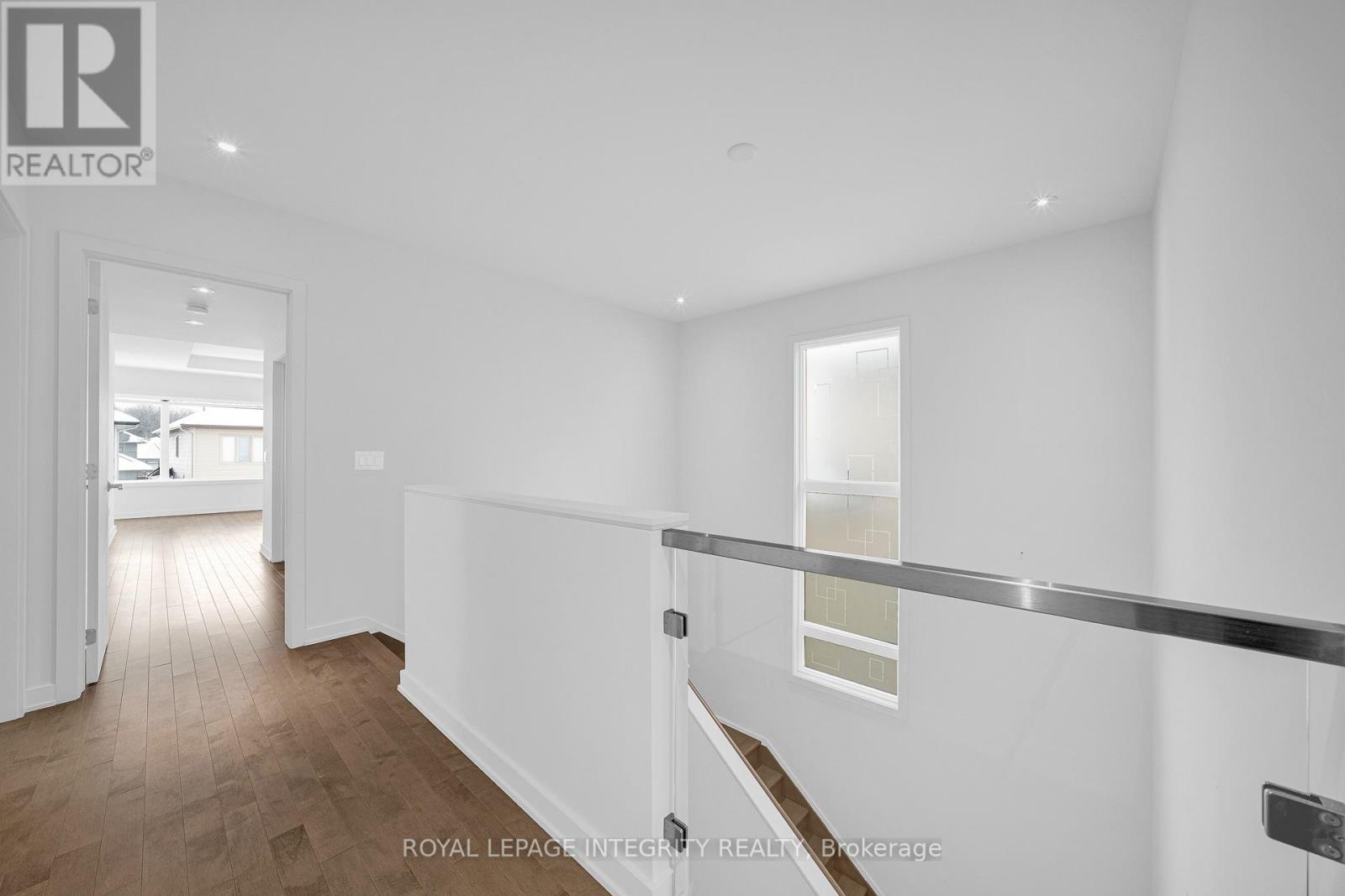 899 Ralph Hennessy Avenue