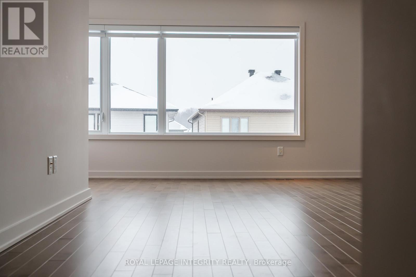 899 Ralph Hennessy Avenue