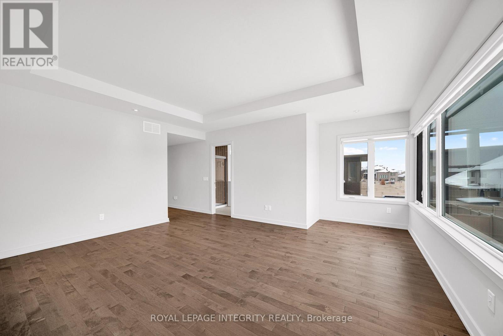 899 Ralph Hennessy Avenue