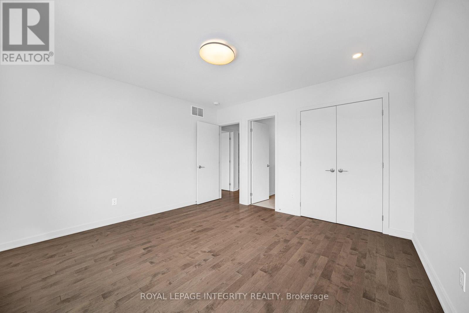 899 Ralph Hennessy Avenue