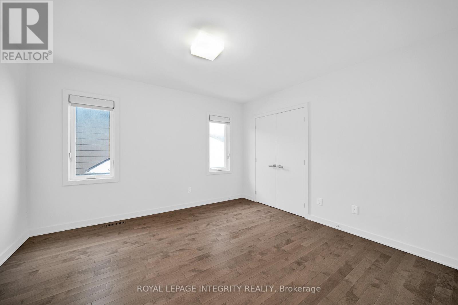 899 Ralph Hennessy Avenue