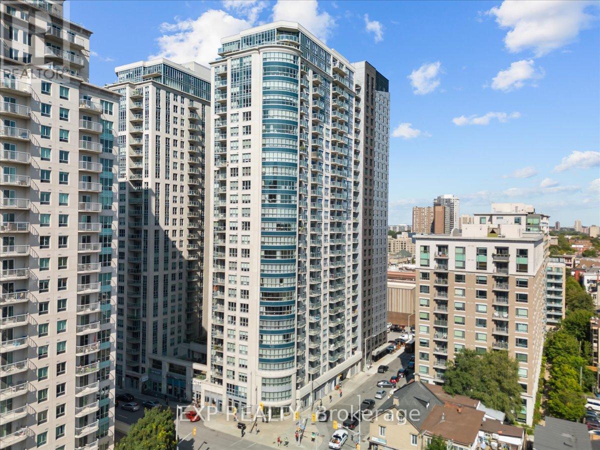 2009 - 195 Besserer Street