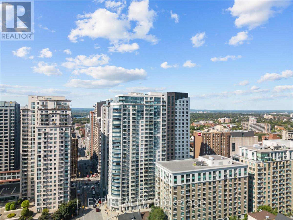 2009 - 195 Besserer Street