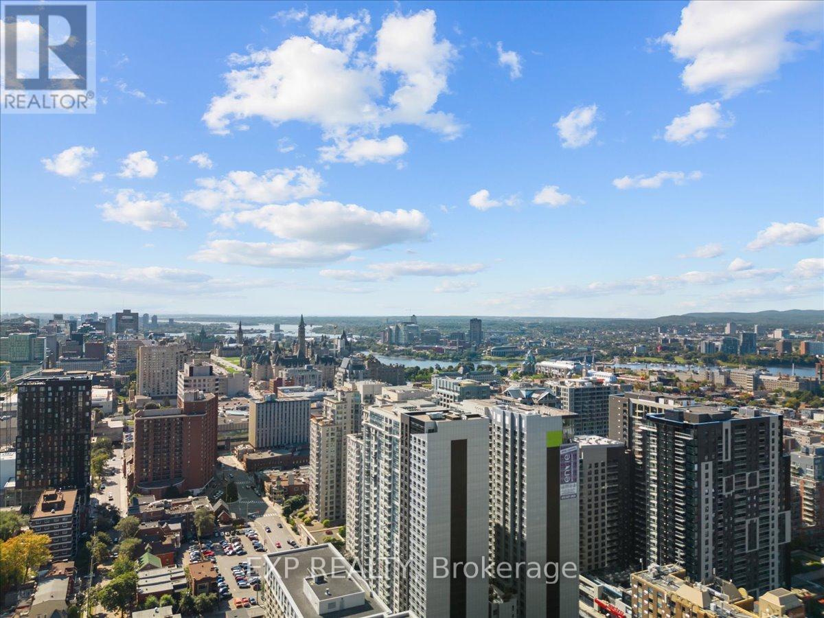 2009 - 195 Besserer Street