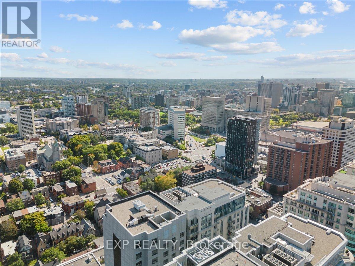 2009 - 195 Besserer Street