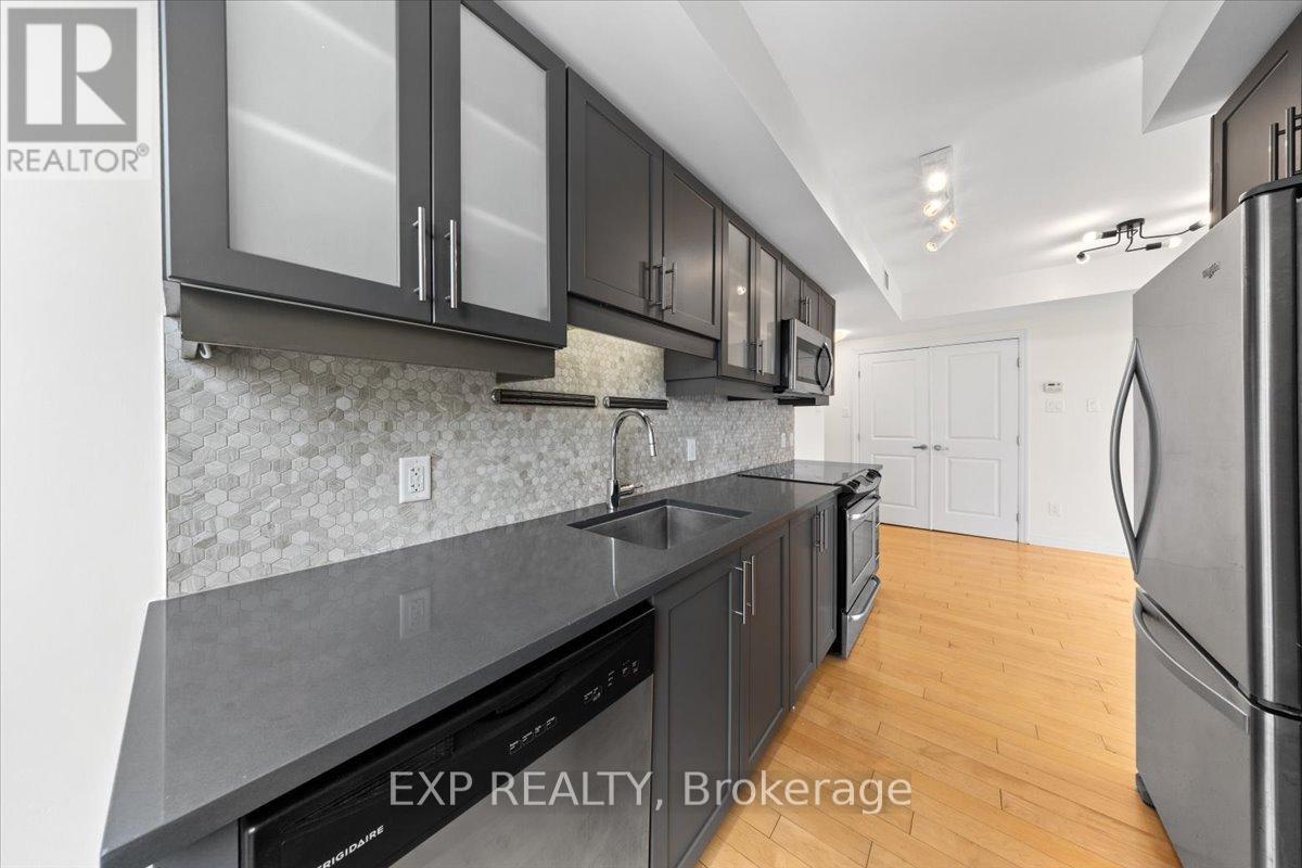 2009 - 195 Besserer Street