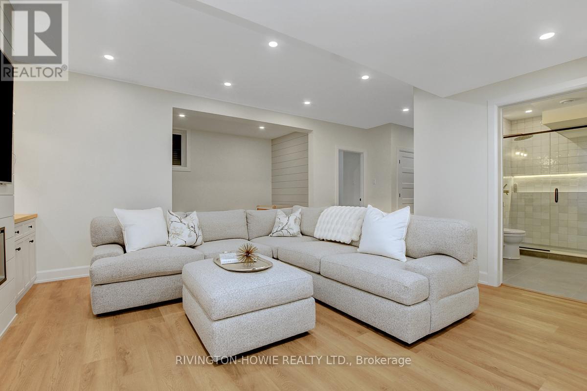 743 Meadowridge Circle