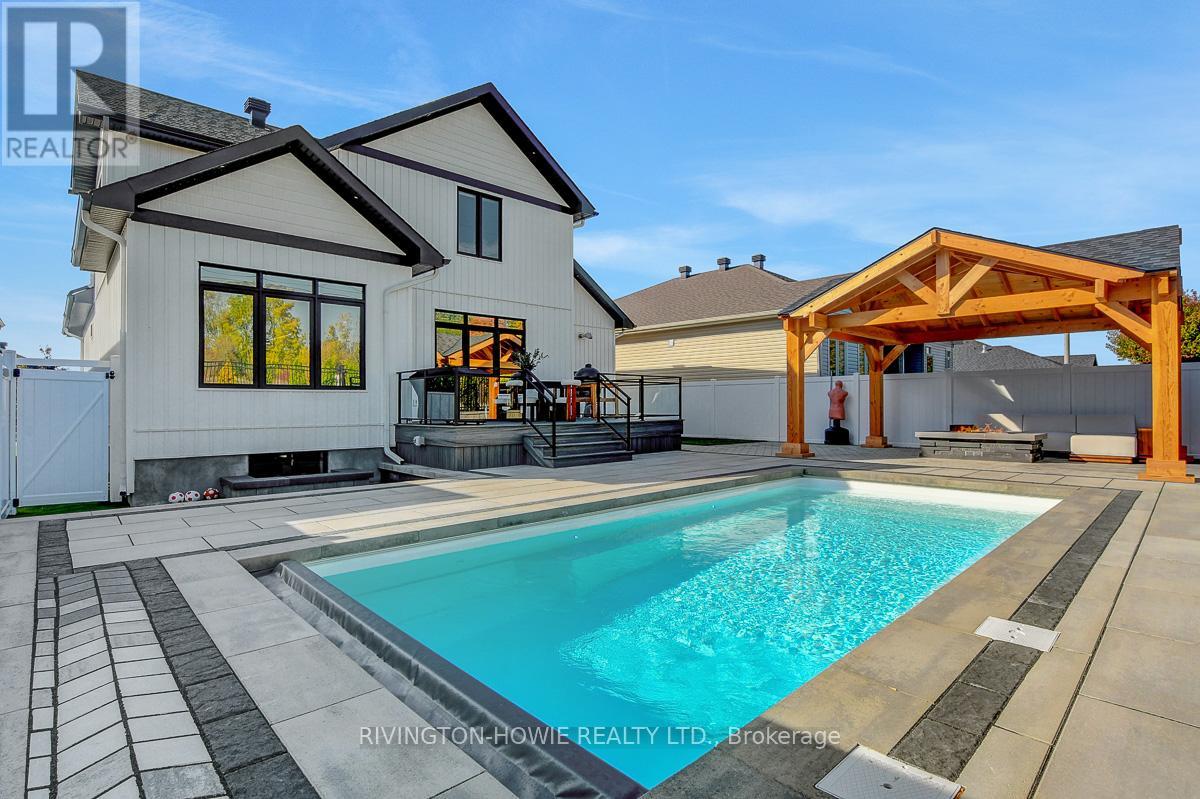 743 Meadowridge Circle