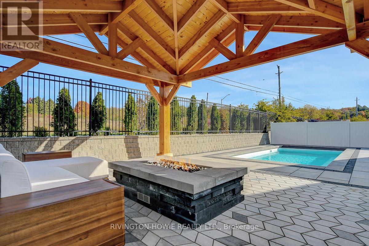 743 Meadowridge Circle