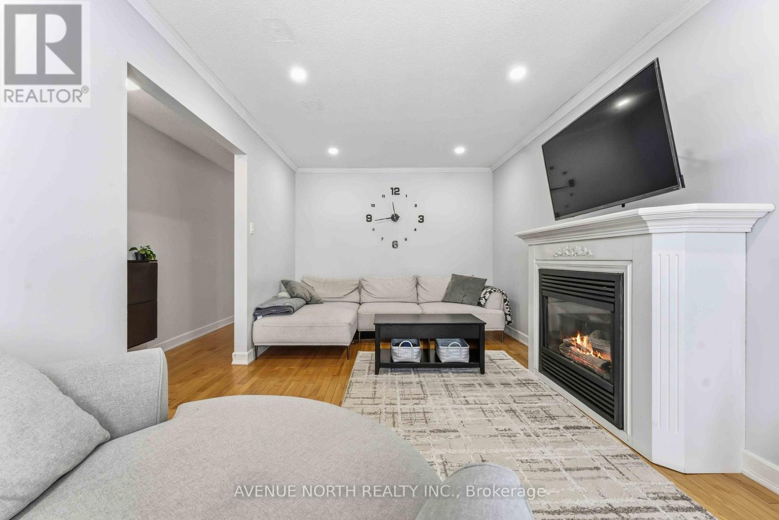 1017 Arrowhead Place