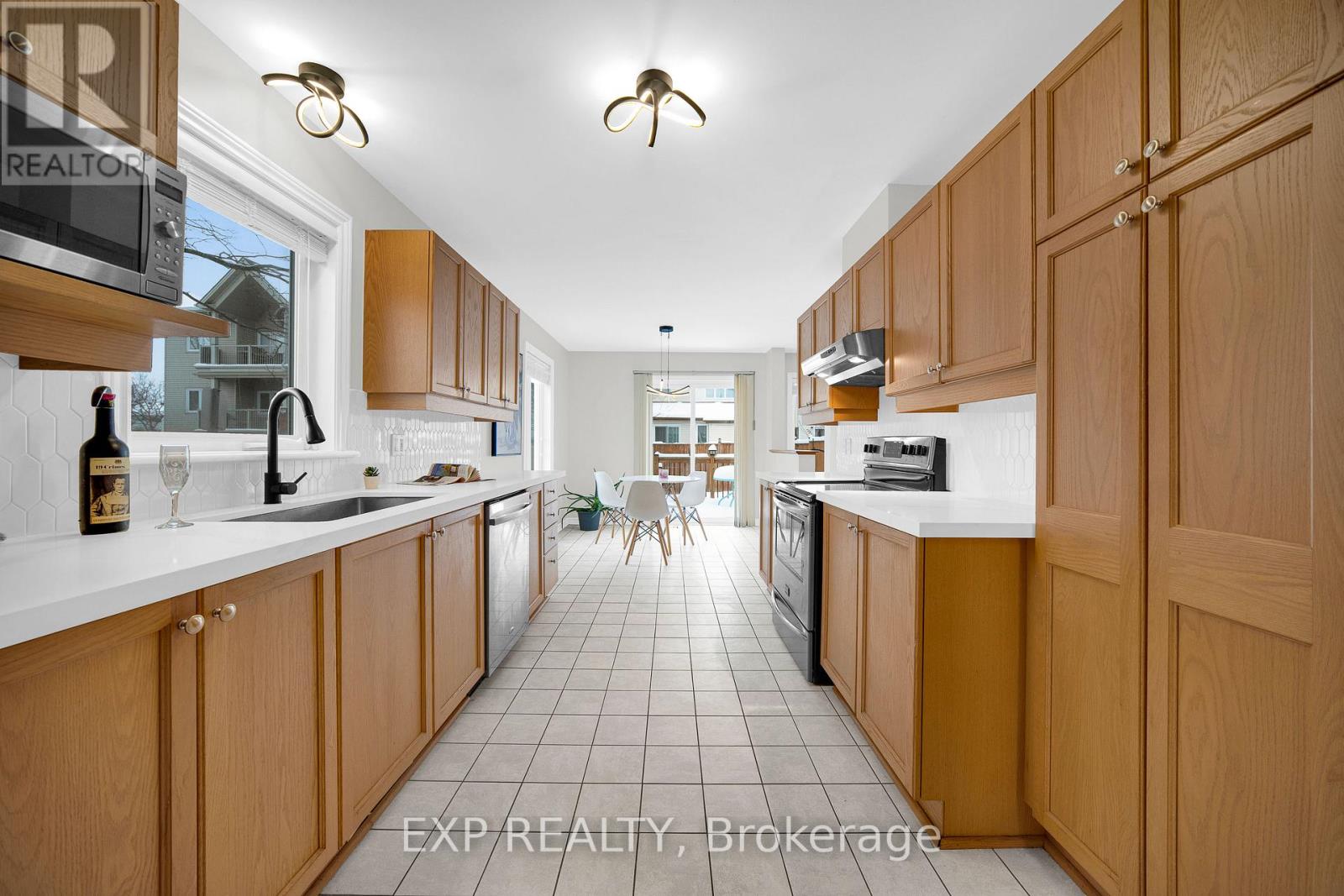 140 Whetstone Crescent