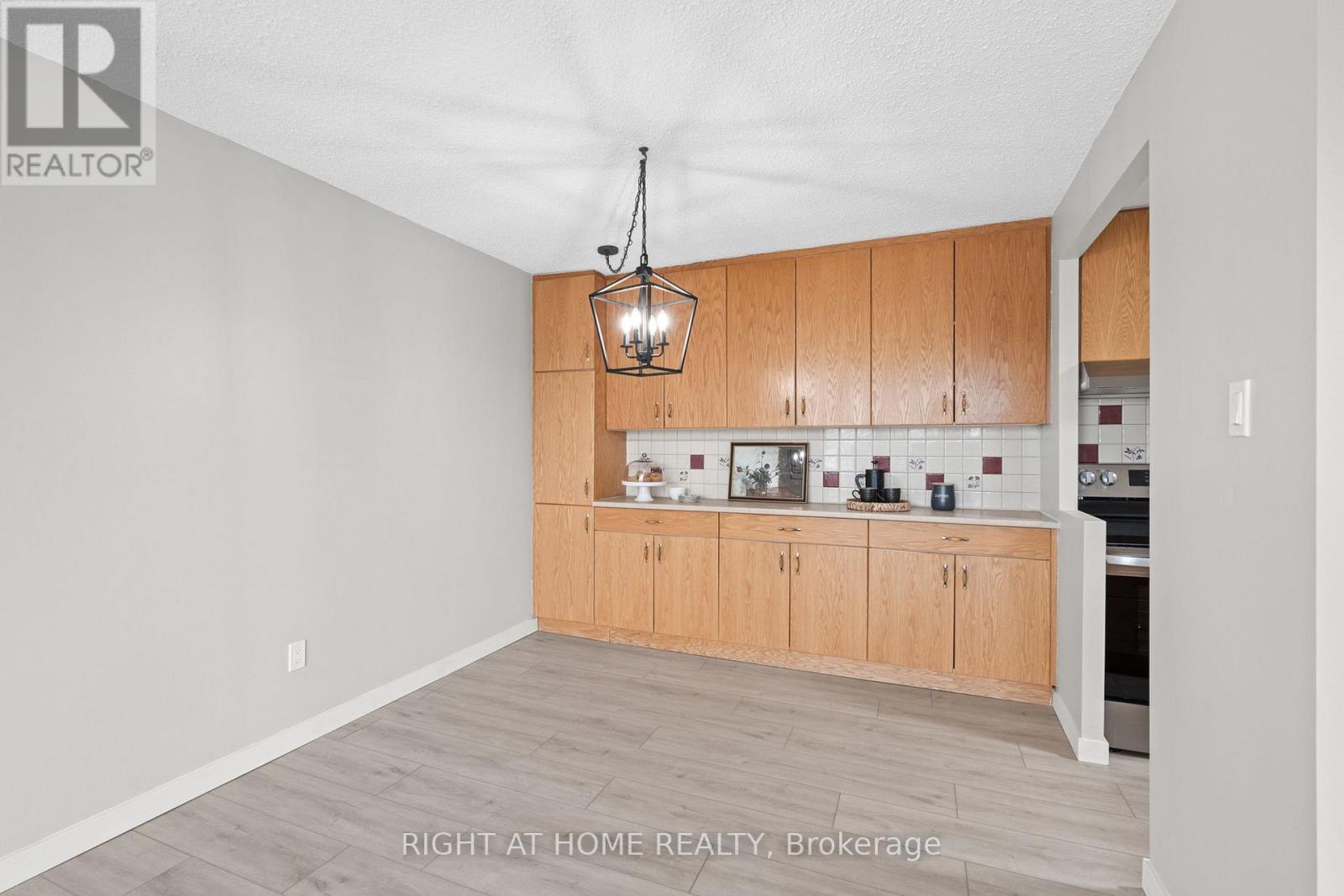 507 - 1025 Richmond Road