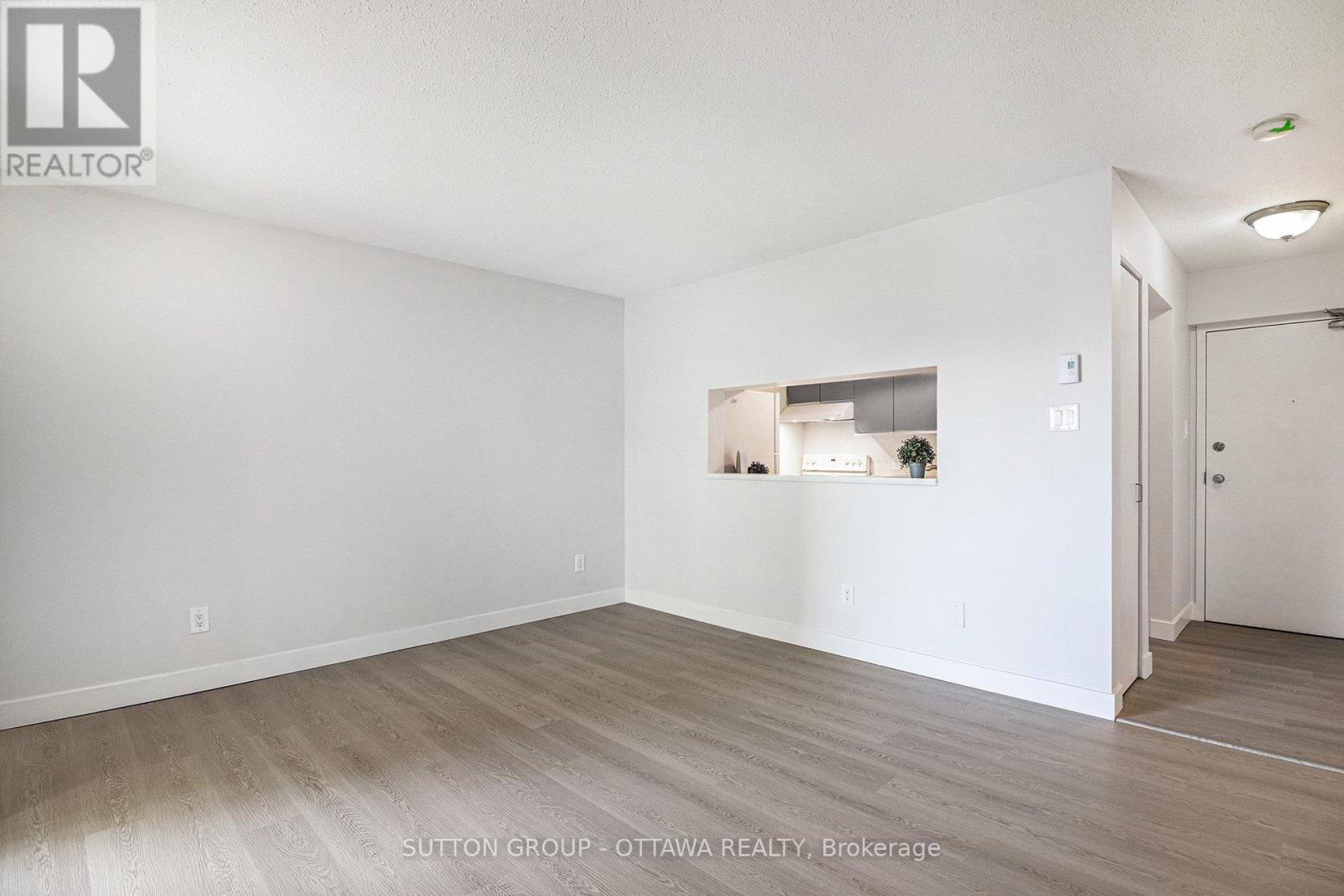 314 - 270 Brittany Drive