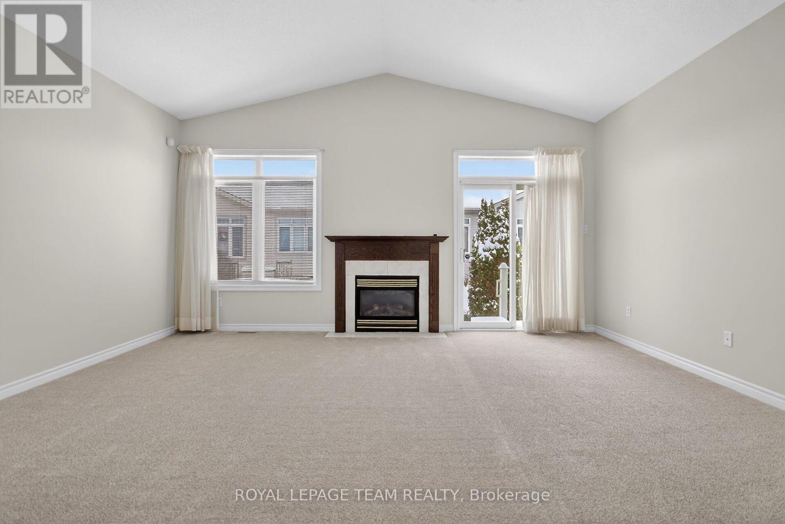 5553 Doctor Leach Drive