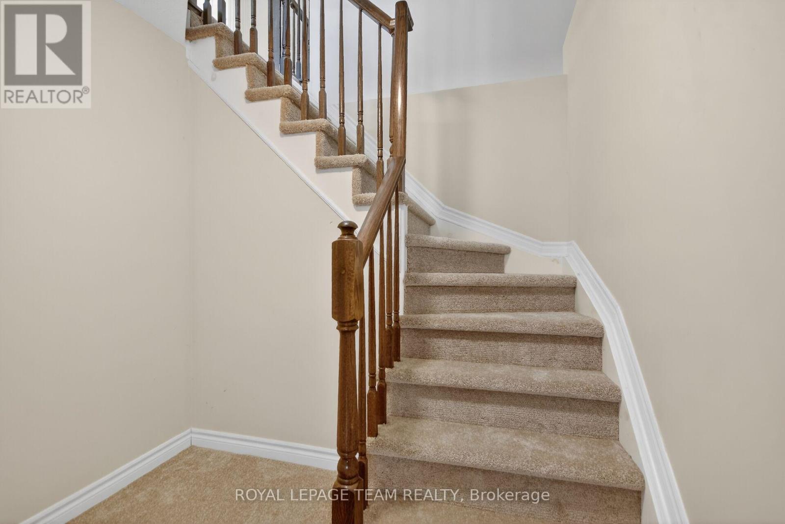 5553 Doctor Leach Drive