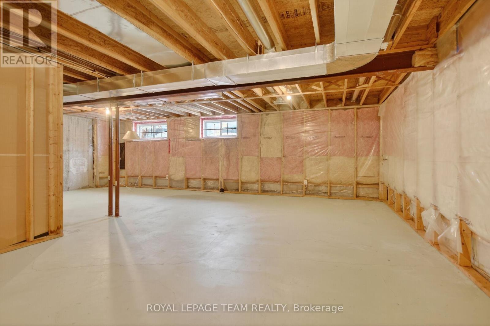 5553 Doctor Leach Drive