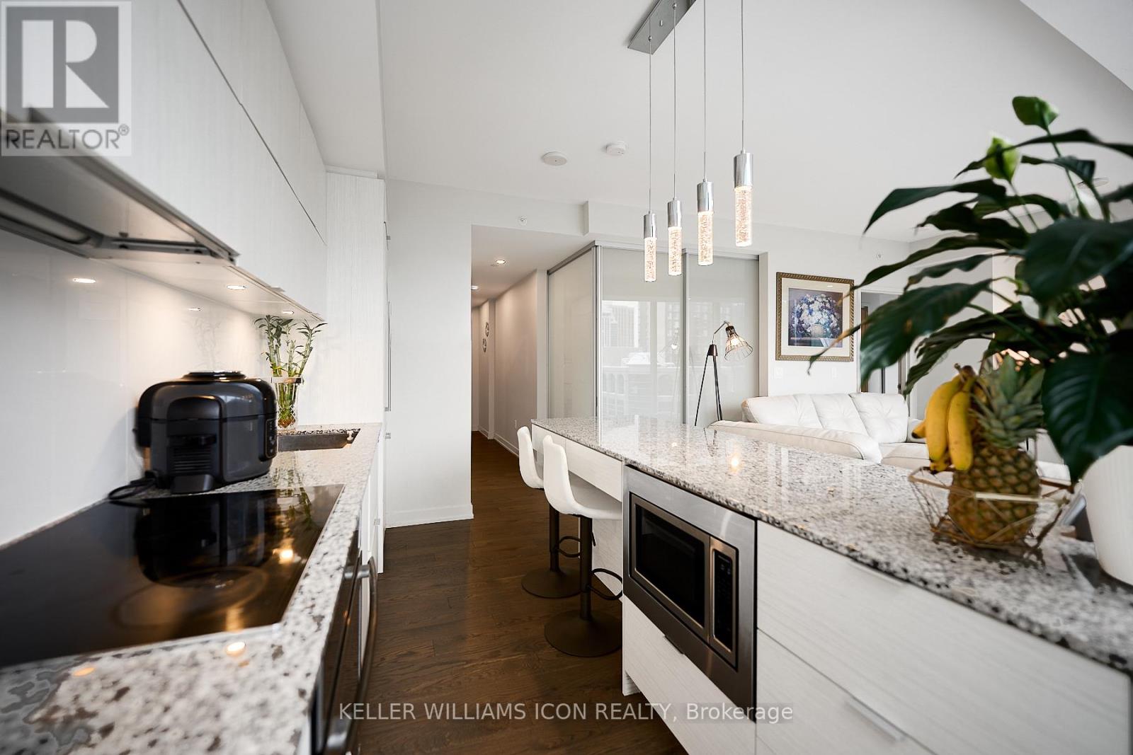 1209 - 101 Queen Street