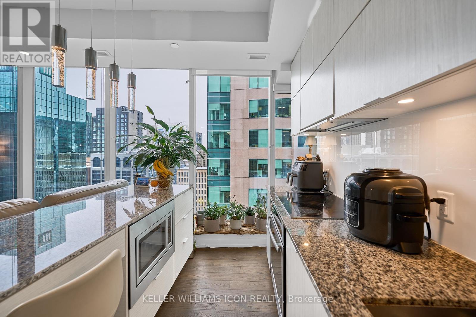 1209 - 101 Queen Street