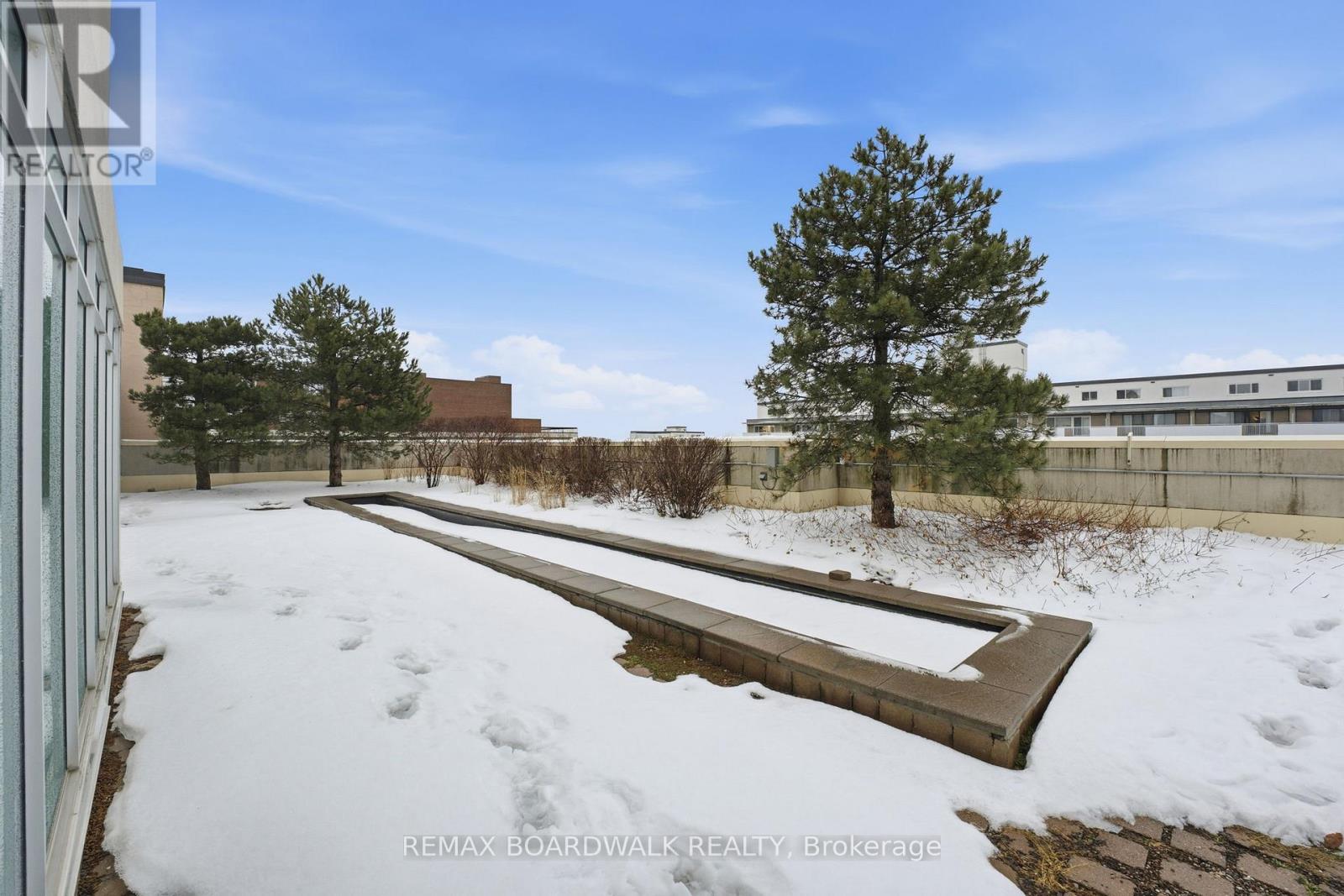 908 - 138 Somerset Street W