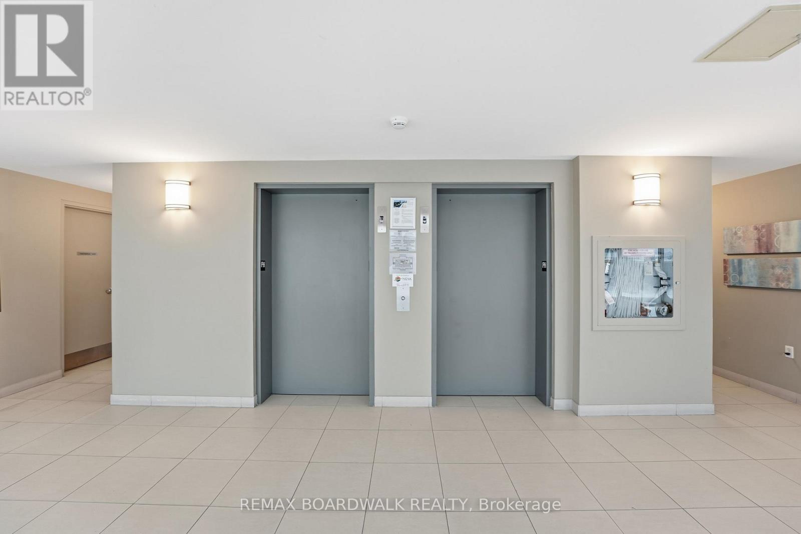 908 - 138 Somerset Street W