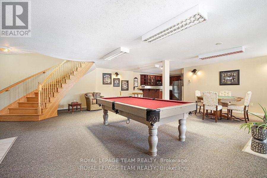 2124 Cty Rd 18 Road S