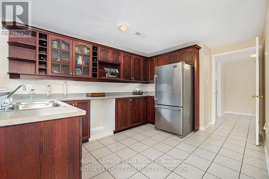 2124 Cty Rd 18 Road S