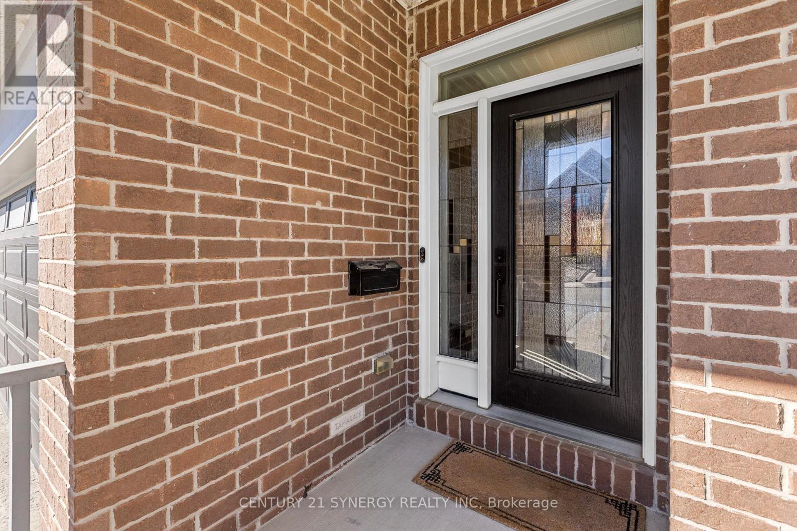 579 Baie-des-castors Street