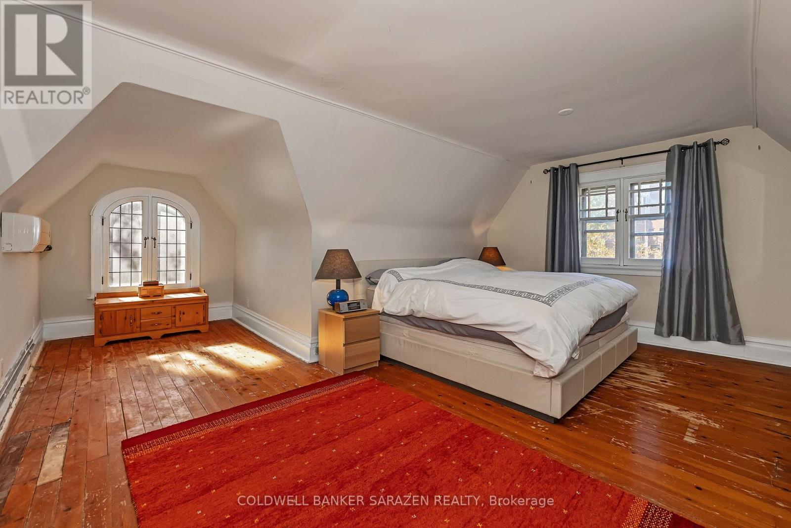 211 B Melrose Avenue