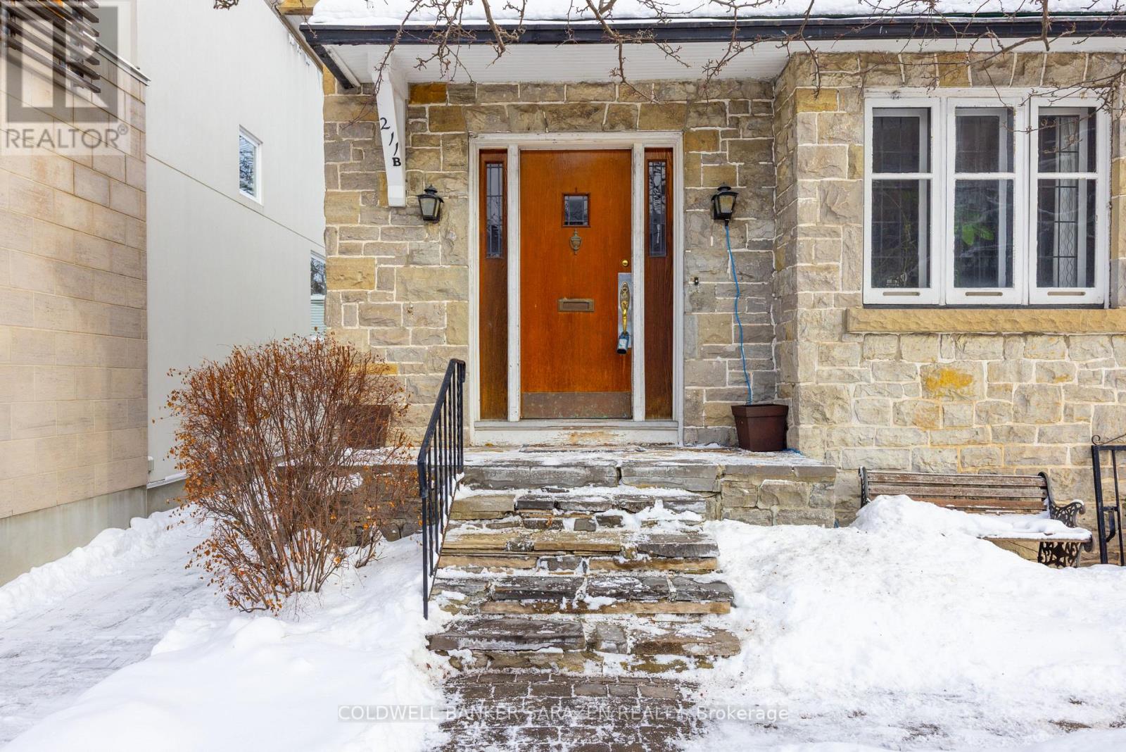 211 B Melrose Avenue