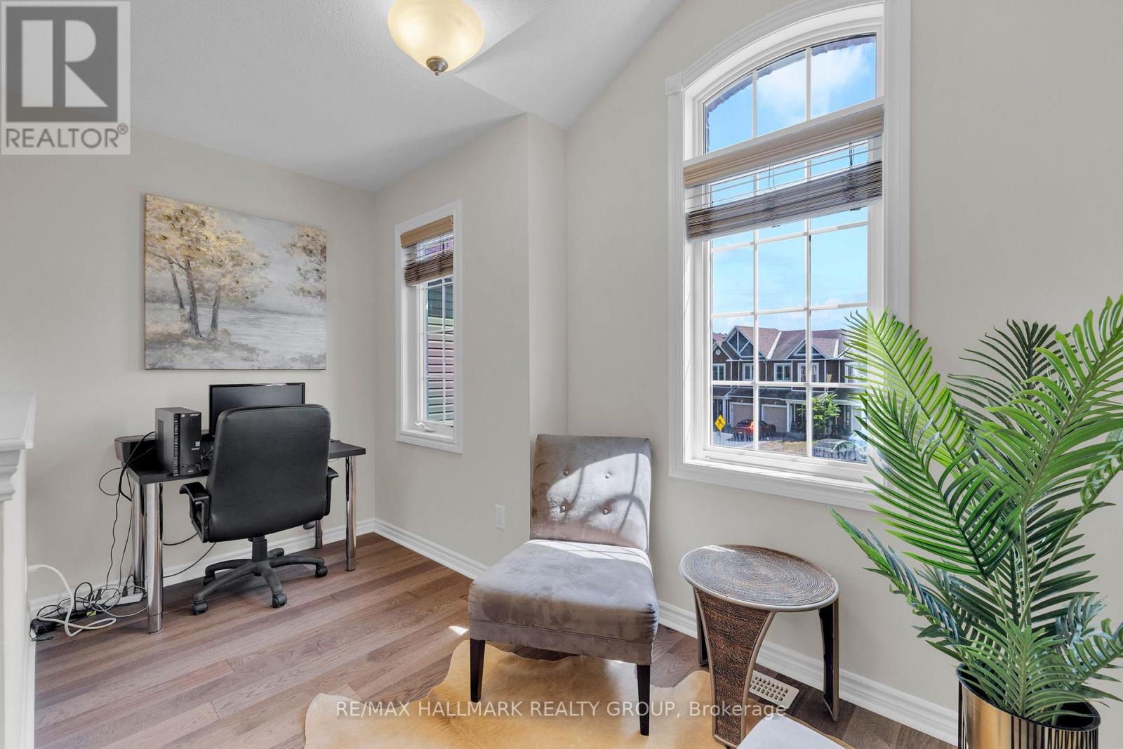 229 Meadowbreeze Drive