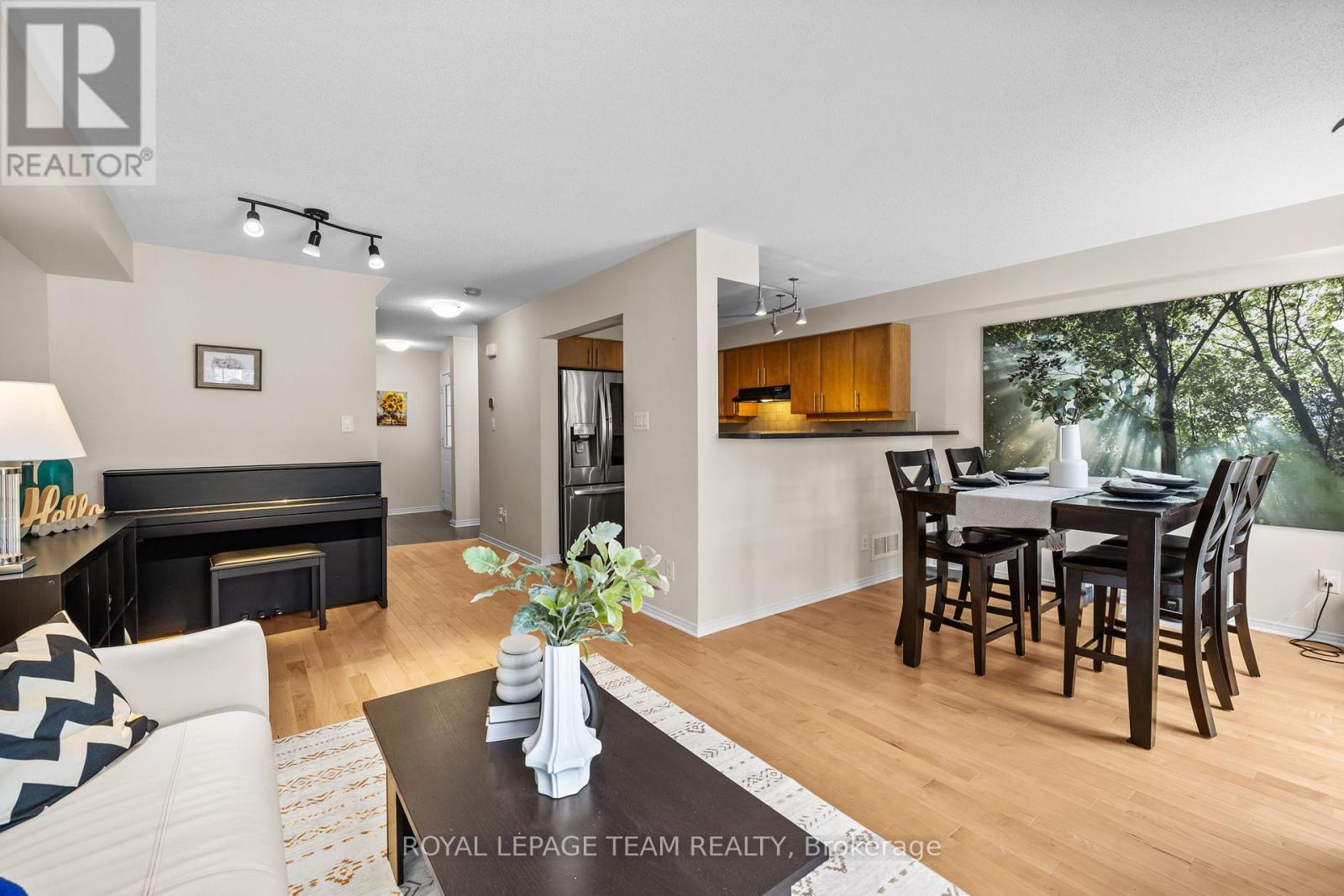 117 Urbancrest Private