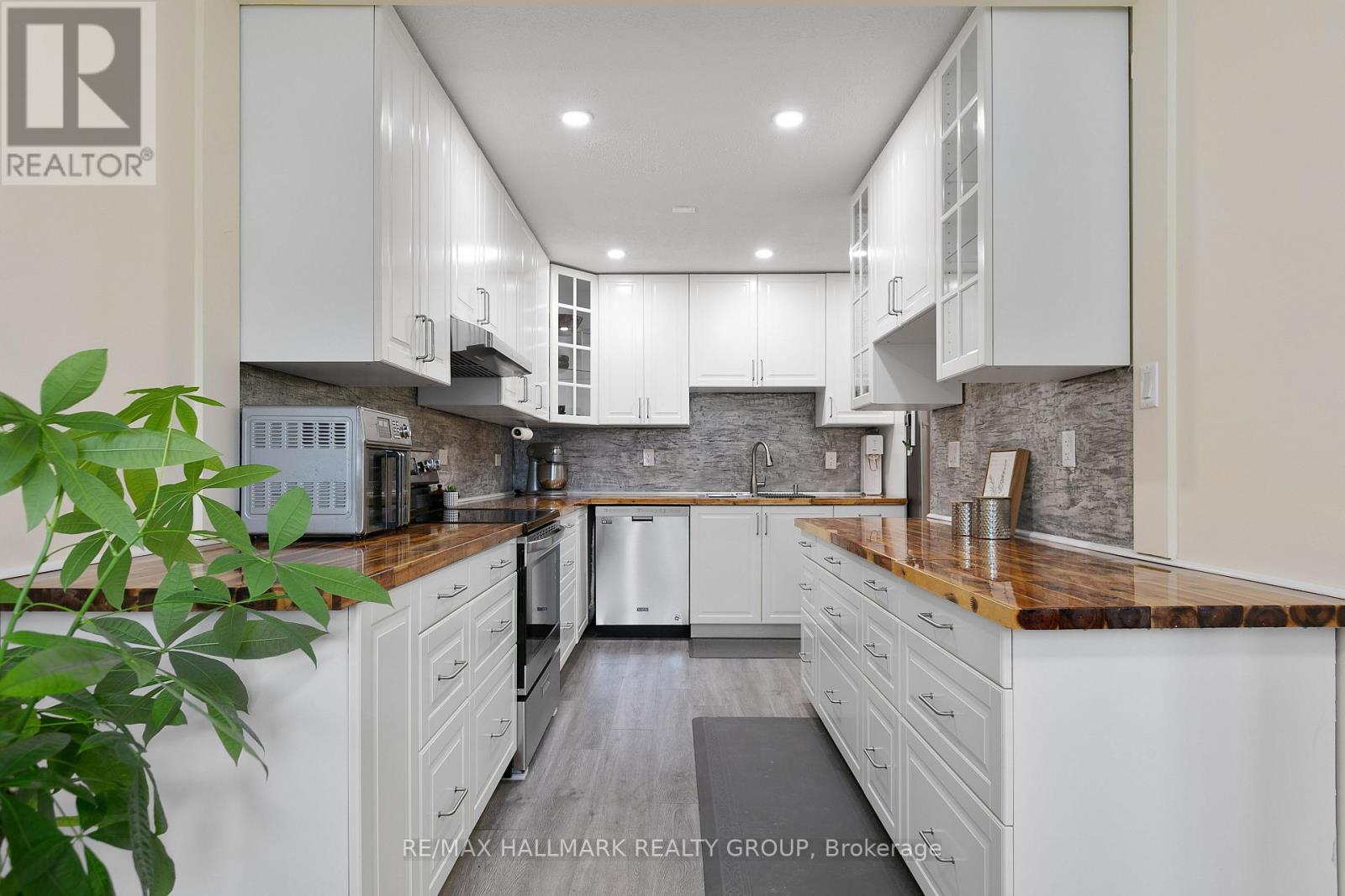 24 - 2652 Moncton Road