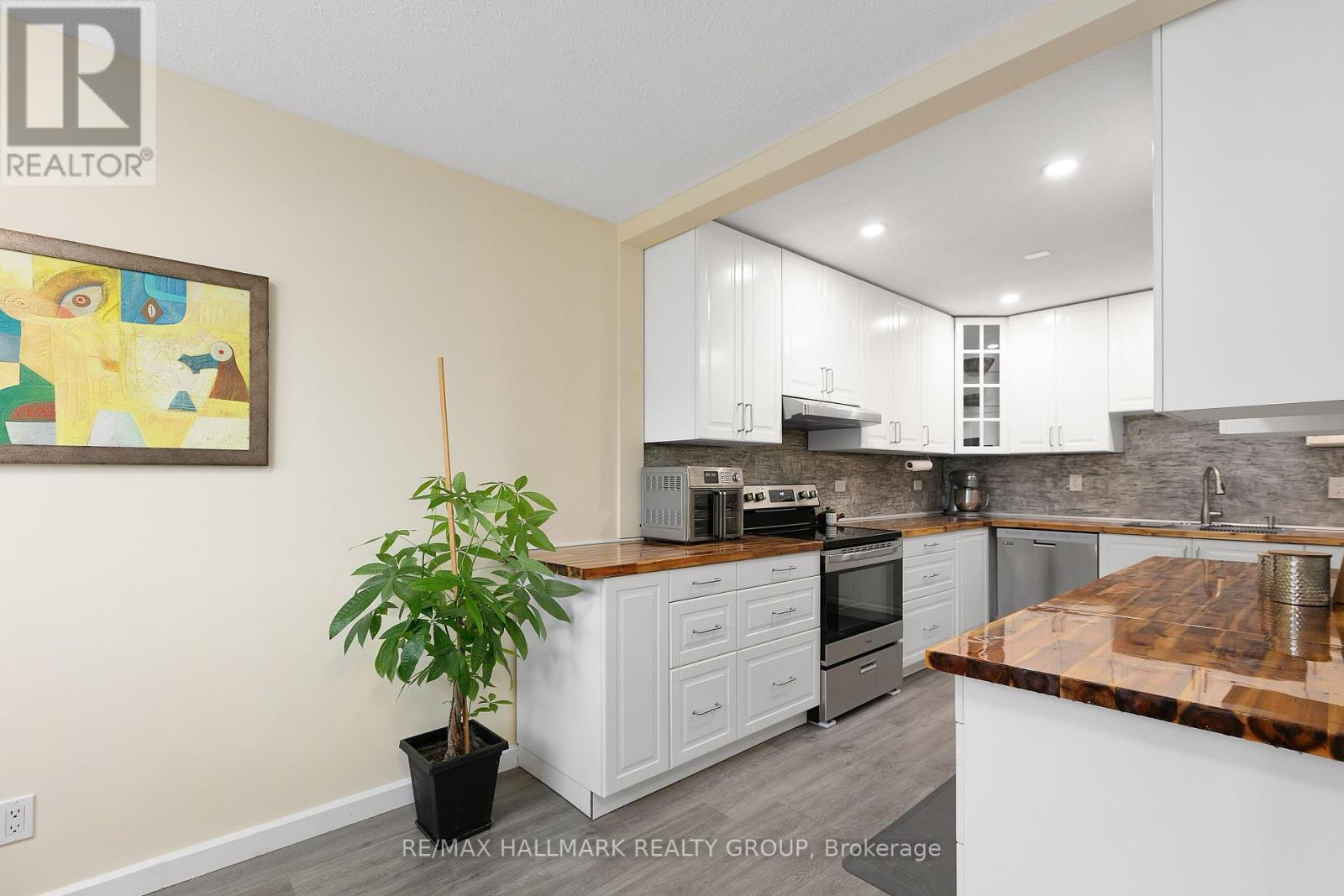 24 - 2652 Moncton Road