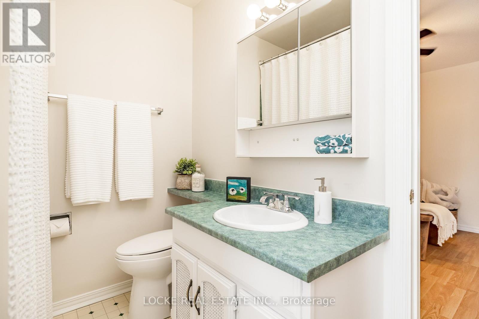 22 - 550 Straby Avenue