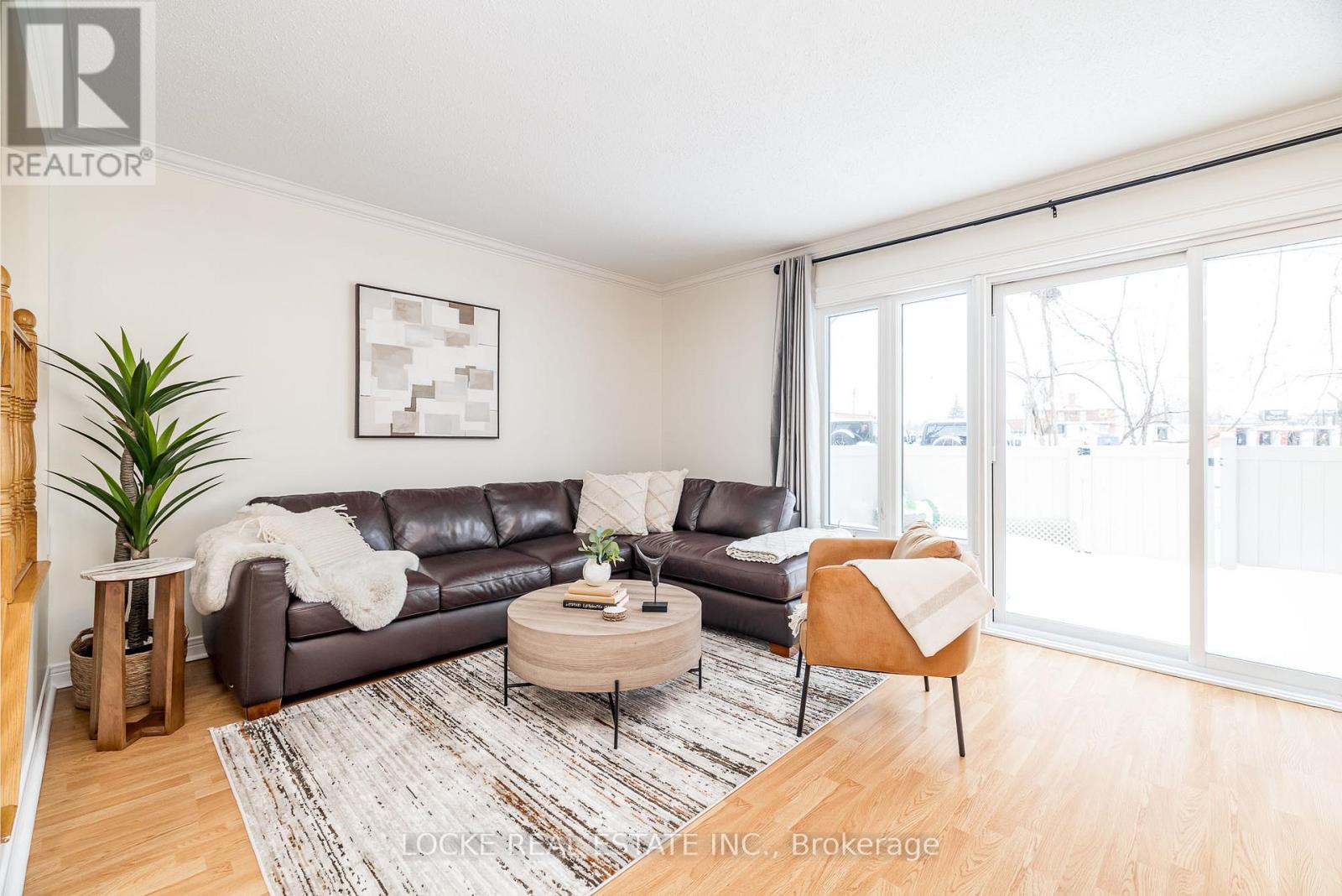 22 - 550 Straby Avenue