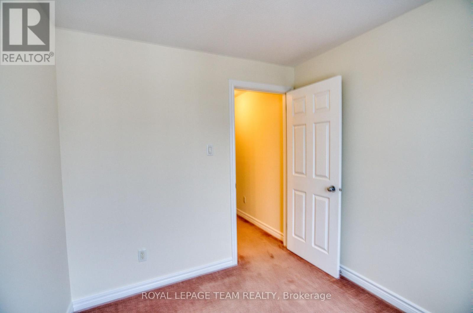 7 - 176 Paseo Private