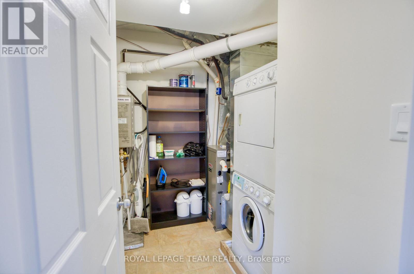 7 - 176 Paseo Private