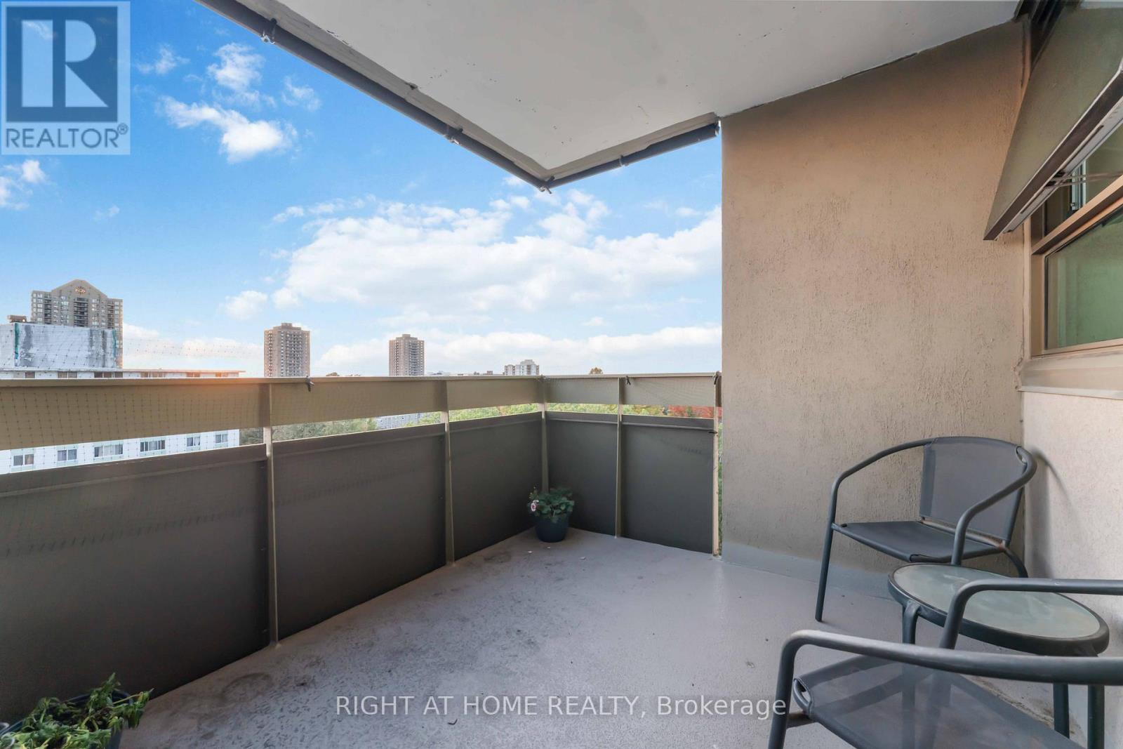 903 - 555 Brittany Drive